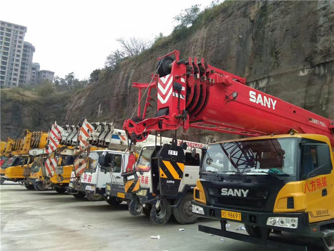 松滋市吊车出租按什么计费？台班费、单次费、里程费怎么算？